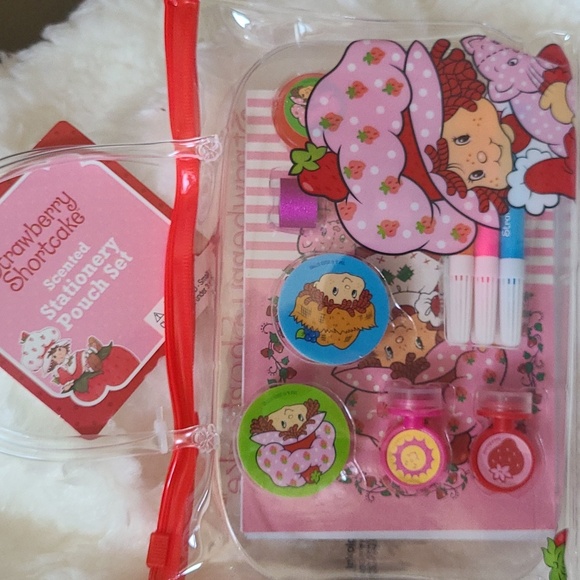 Strawberry Shortcake Journal Set 🍓 - Picture 8 of 12